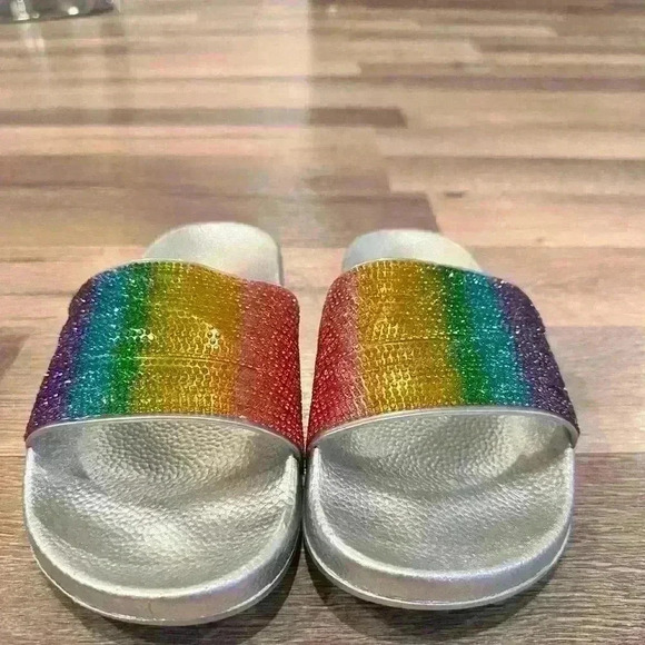 Sz. 8 Rainbow Multicolored Rhinestone Silver Slides - Picture 4 of 6